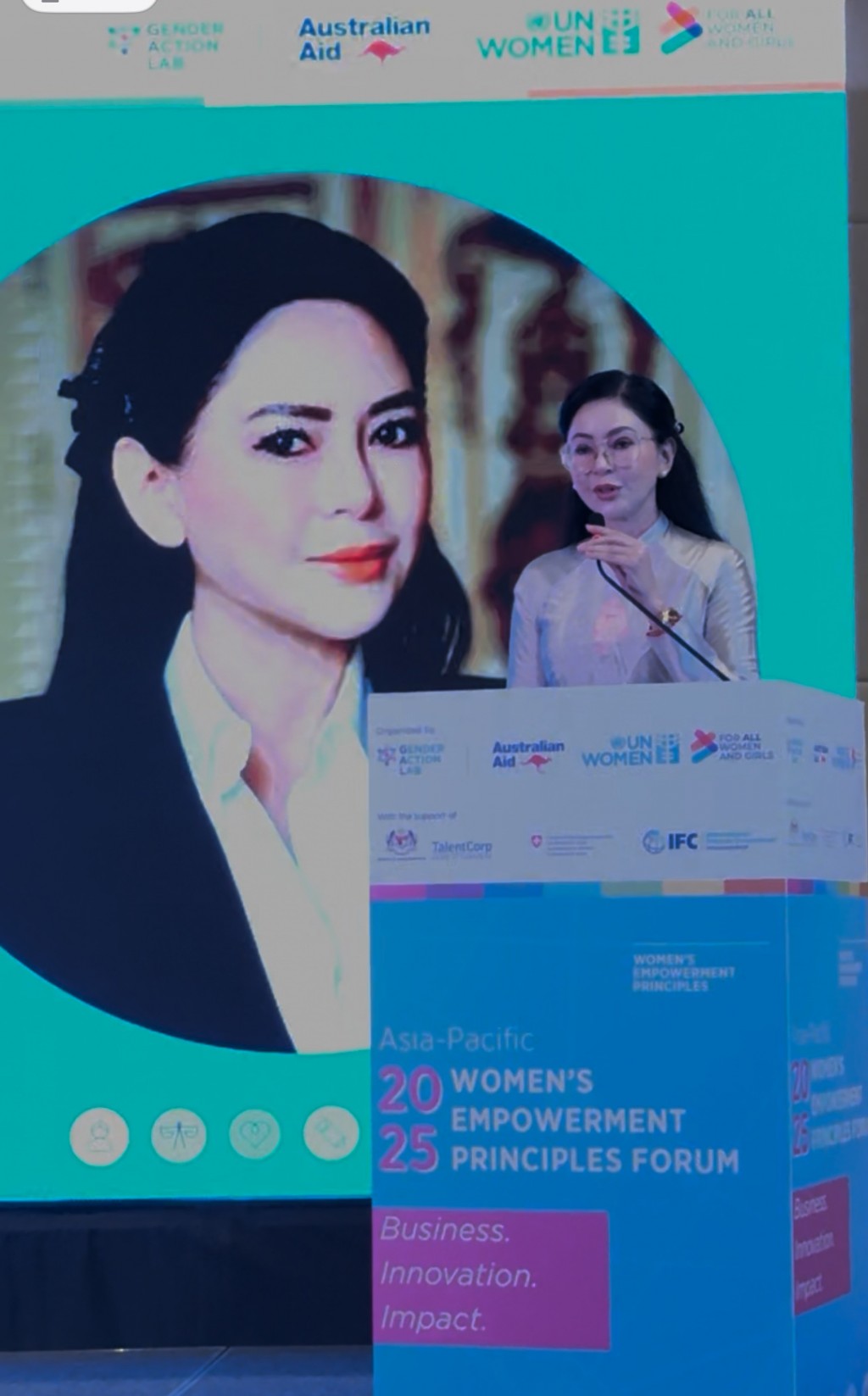 Lê Hồng Thủy Tiên được mời phát biểu tại Diễn đàn quốc tế WEPs Châu Á–Thái Bình Dương 2025 Lê Hồng Thủy Tiên được mời phát biểu tại Diễn đàn quốc tế WEPs Châu Á–Thái Bình Dương 2025