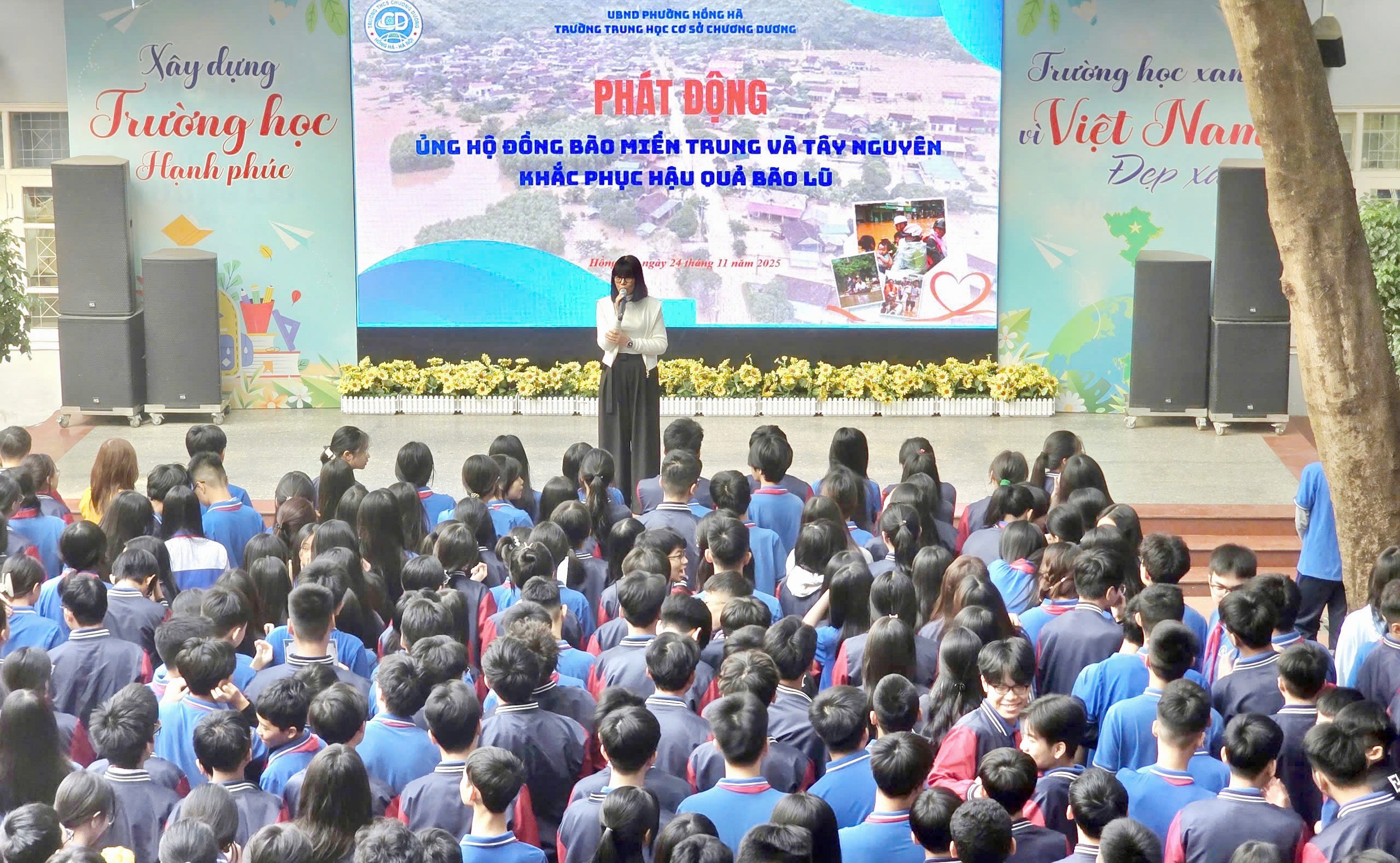 Trường THCS Chương Dương phát động ủng hộ vùng lũ trong tiết sinh hoạt đầu tuần