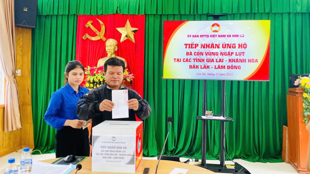 Ủy ban Mặt trận Tổ quốc Việt Nam xã Sơn Hà đã tổ chức phát động ủng hộ bà con nhân dân vùng ngập lụt tại các tỉnh Gia Lai – Khánh Hòa – Đắk Lắk – Lâm Đồng