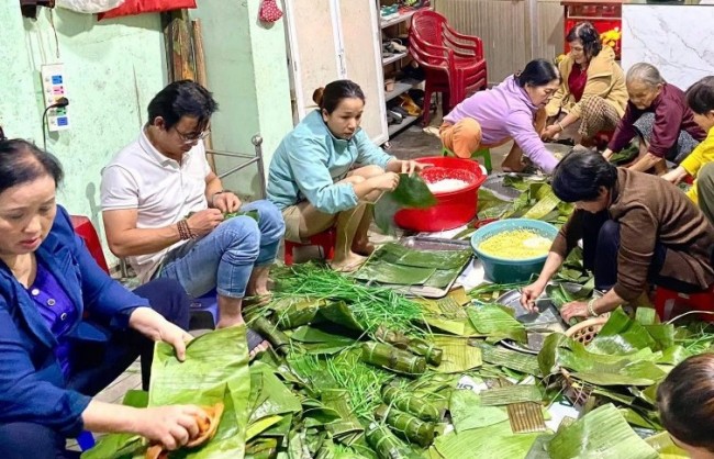 Người dân Quảng Ngãi chung tay tiếp sức đồng bào vùng lũ