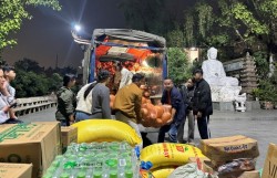 Phường Long Biên chung sức ủng hộ đồng bào vùng lũ miền Trung