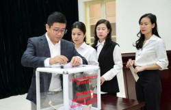 Đồng lòng hướng về miền Trung - Tây Nguyên khắc phục hậu quả mưa lũ