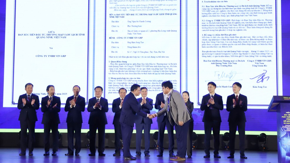 Các doanh nghiệp ký kết biên bản ghi nhớ hợp tác trong các lĩnh vực đào tạo, thúc đẩy hệ sinh thái số...