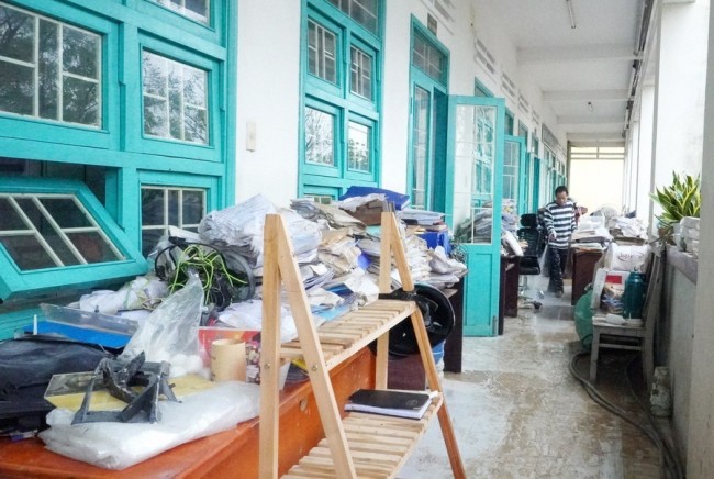 Cấp phát miễn phí toàn bộ sách giáo khoa cho học sinh vùng lũ