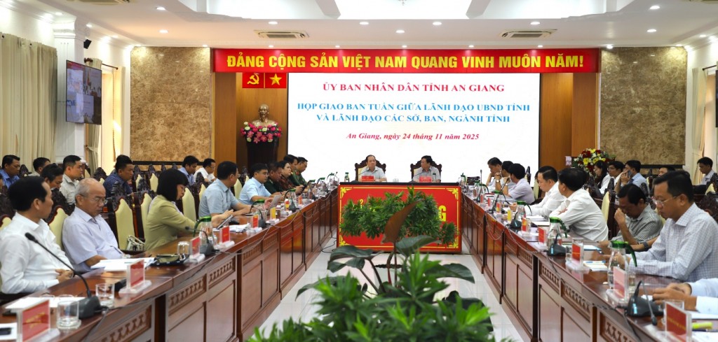 Quang cảnh cuộc họp (ảnh: Bích Thùy)