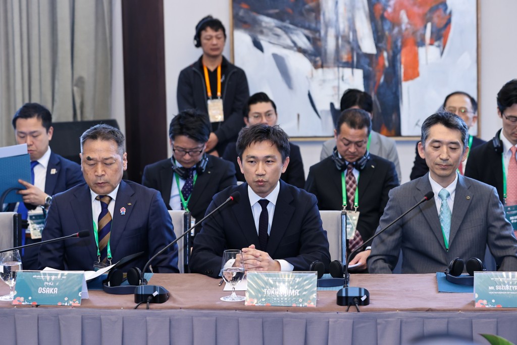 Các đại biểu đưa ra các đề xuất thiết thực nhằm thúc đẩy quan hệ hợp tác hai nước, hợp tác địa phương phát triển hơn nữa trong thời gian tới - Ảnh: VGP/Nhật Bắc