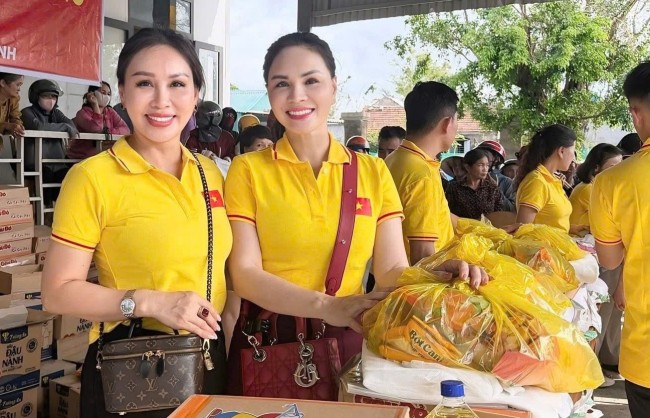 Phụ nữ xã Đông Anh quyên góp 800 triệu đồng ủng hộ miền Trung