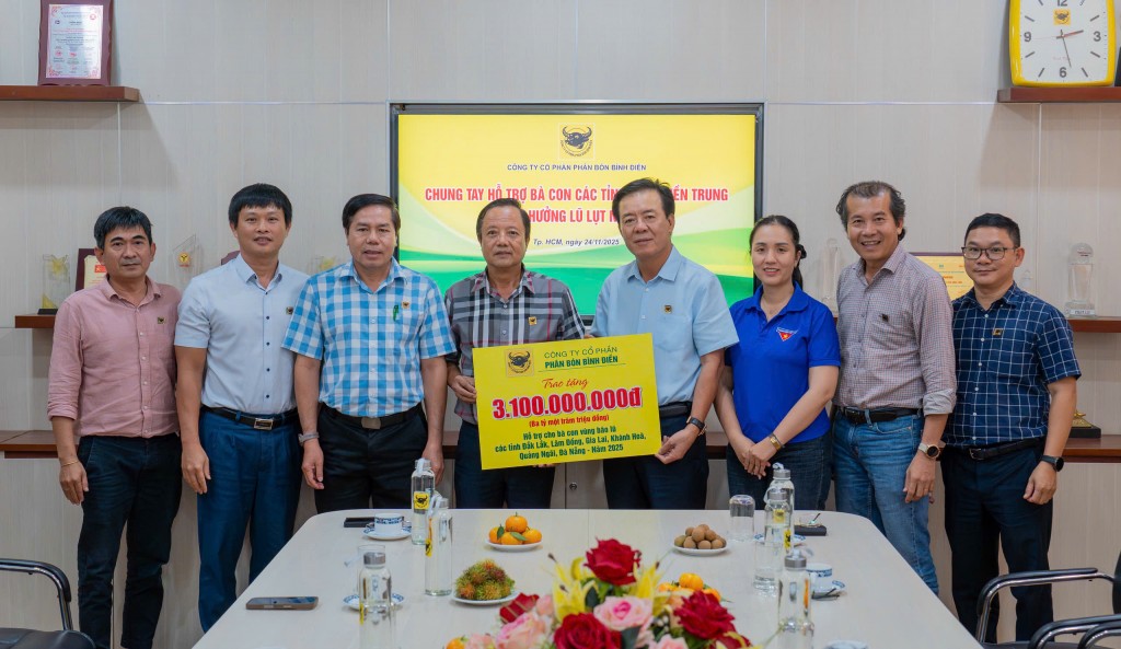 Bình Điền hỗ trợ khẩn cấp hơn 3 tỷ đồng cho người dân vùng lũ Bình Điền hỗ trợ khẩn cấp hơn 3 tỷ đồng cho người dân vùng lũ