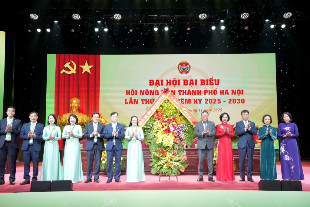 Xây dựng người nông dân Thủ đô thời kỳ mới có tri thức, bản lĩnh, làm chủ công nghệ số