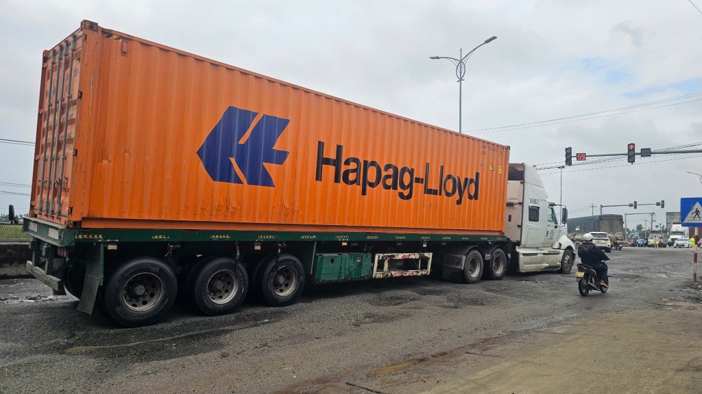 Sớm khắc phục mặt đường Quốc lộ 1 như ruộng cày qua miền Trung Sớm khắc phục mặt đường Quốc lộ 1 như ruộng cày qua miền Trung