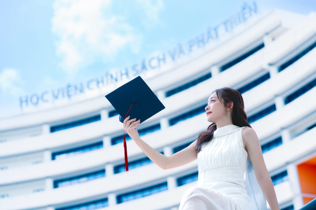 Thu Hằng là một trong những Thủ khoa xuất sắc của thành phố Hà Nội năm 2025