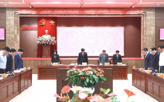 BCH Đảng bộ TP Hà Nội tưởng niệm đồng bào tử vong do thiên tai, bão lũ