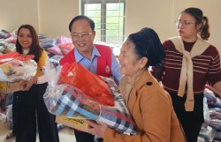 Nghĩa tình Hà Nội gửi miền Trung và Tây Nguyên