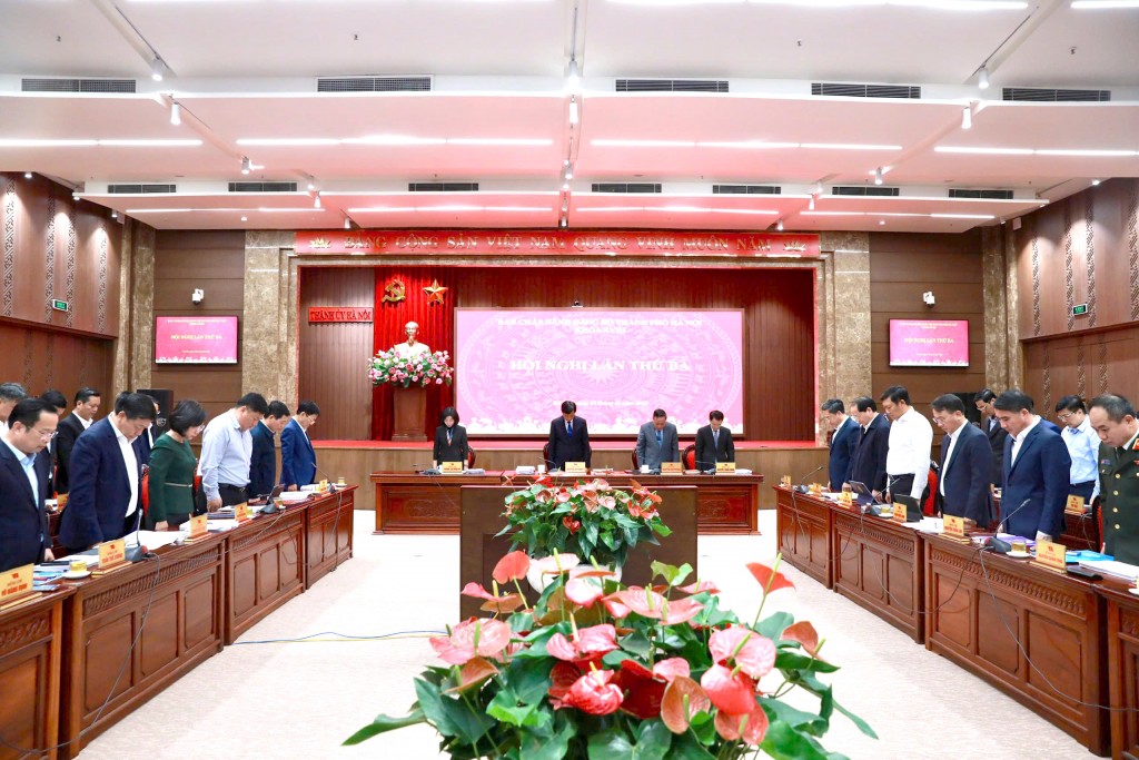 BCH Đảng bộ TP Hà Nội tưởng niệm đồng bào tử vong do thiên tai, bão lũ