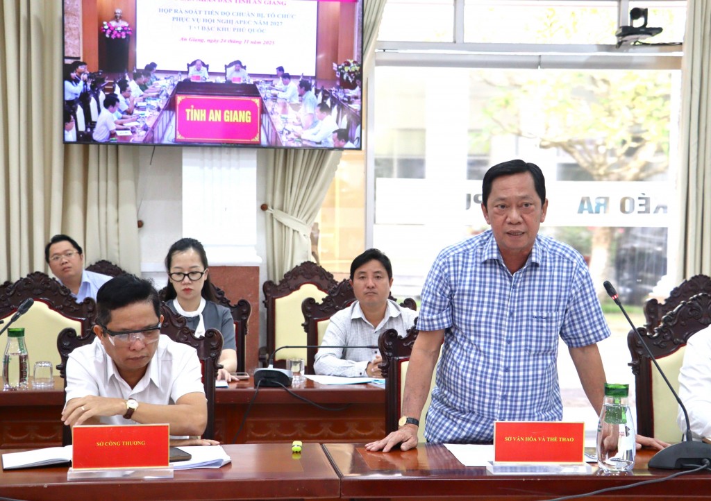 Đại diện các Tiểu ban báo cáo tiến độ tại cuộc họp (ảnh: Như Ngọc) Đại diện các Tiểu ban báo cáo tiến độ tại cuộc họp (ảnh: Như Ngọc)