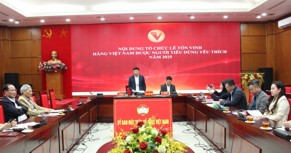 150 sản phẩm tiêu biểu lọt top Hàng Việt Nam được yêu thích 150 sản phẩm tiêu biểu lọt top Hàng Việt Nam được yêu thích