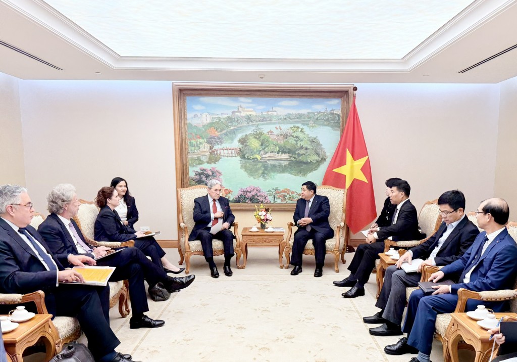 Phó Thủ tướng đề nghị thời gian tới, hai bên phối hợp tích cực triển khai các thỏa thuận cấp cao đã đạt được, trong đó tập trung vào một số trọng tâm - Ảnh: VGP/Thu Sa