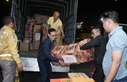 Nghĩa tình đồng bào và những chuyến hàng từ Thủ đô tới người dân vùng lũ