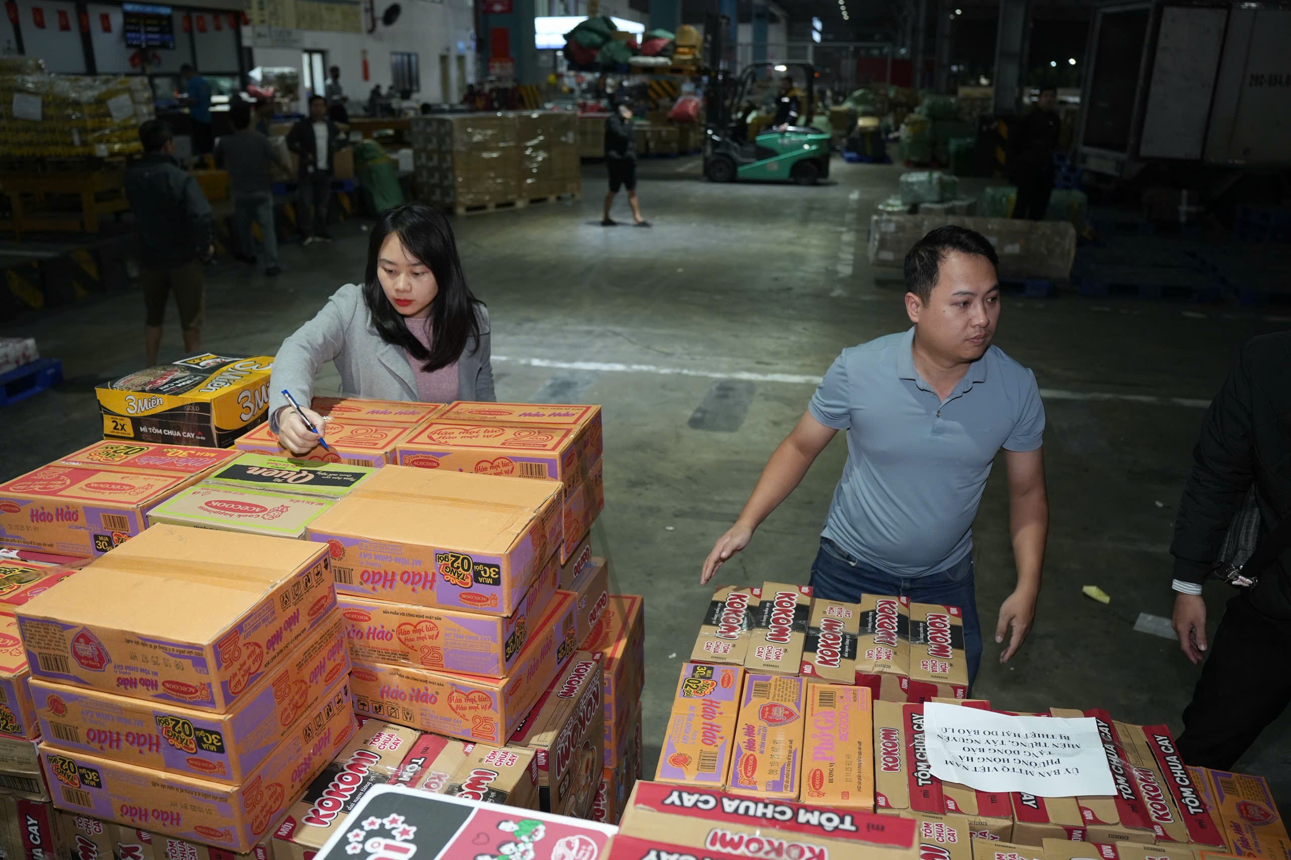 Gói ghém yêu thương, nối dài nghĩa tình Hà Nội