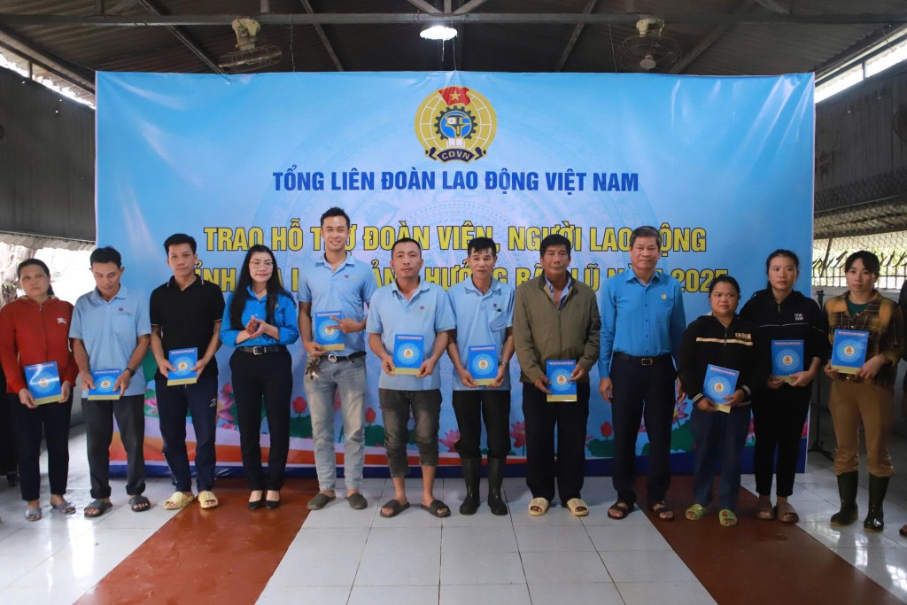 Công đoàn hỗ trợ khẩn cấp hơn 1,5 tỉ đồng giúp người lao động Gia Lai gượng dậy sau thiên tai