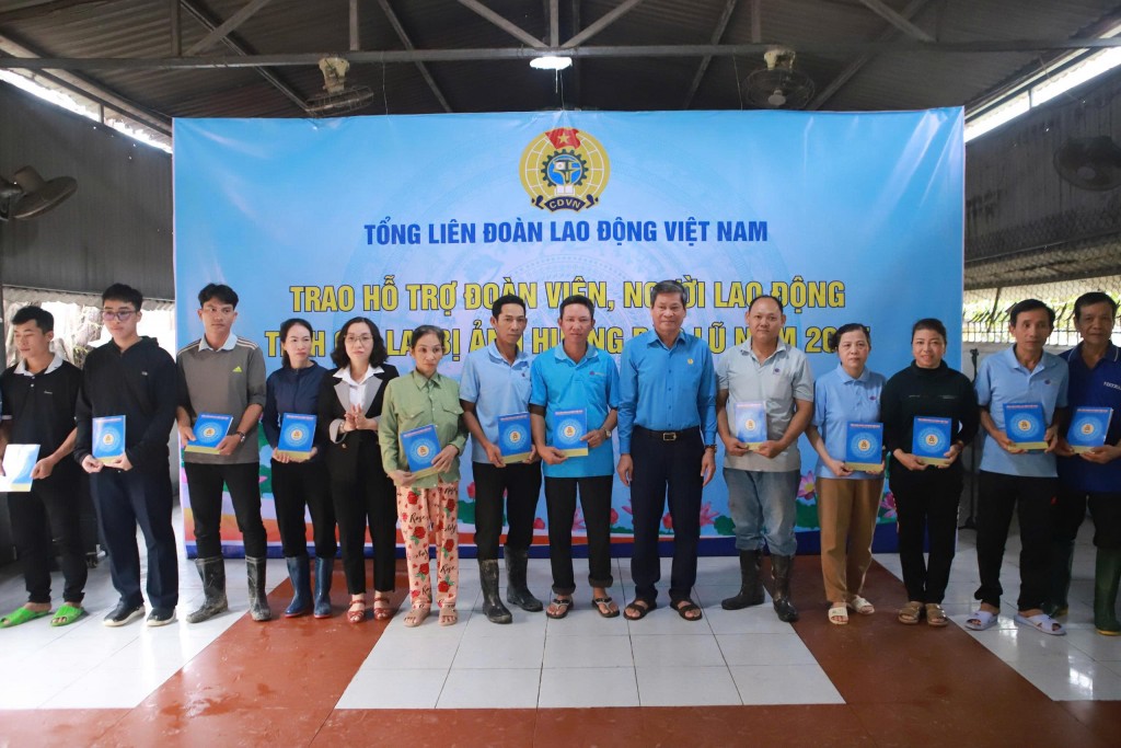 Công đoàn hỗ trợ khẩn cấp hơn 1,5 tỉ đồng giúp người lao động Gia Lai gượng dậy sau thiên tai