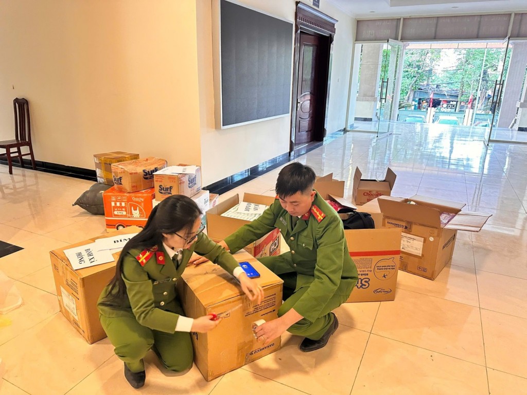 Công an Hà Nội lan toả yêu thương, hướng về miền Trung và Tây Nguyên