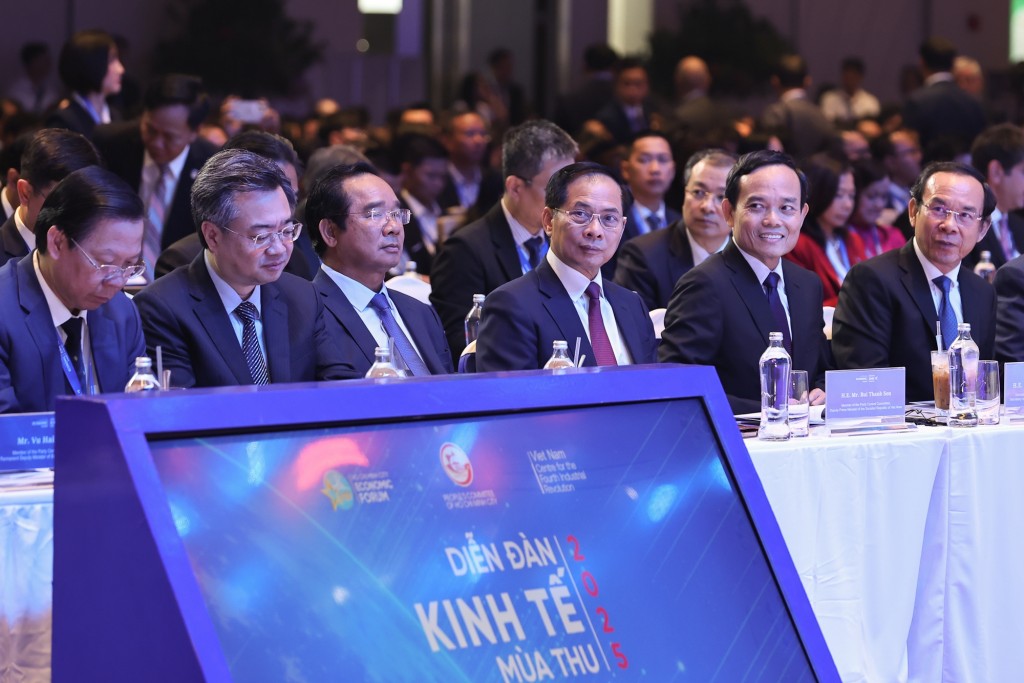 Các đại biểu dự Diễn đàn Kinh tế mùa Thu năm 2025 - Ảnh: VGP/Nhật Bắc