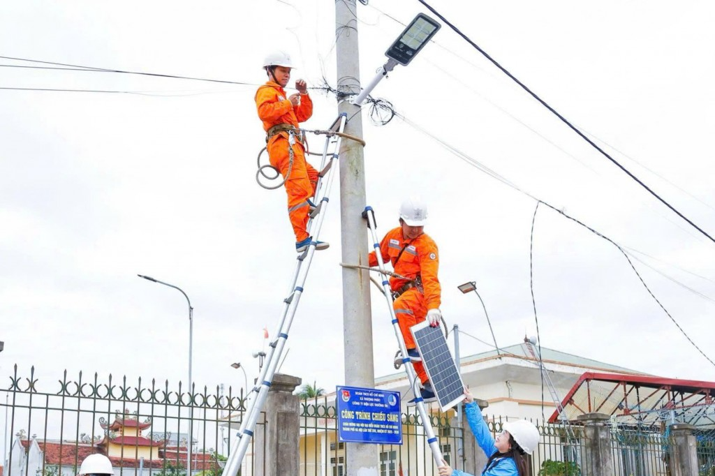 Hành động nhỏ, ý nghĩa lớn của tuổi trẻ trước thềm Đại hội XVII Hành động nhỏ, ý nghĩa lớn của tuổi trẻ trước thềm Đại hội XVII