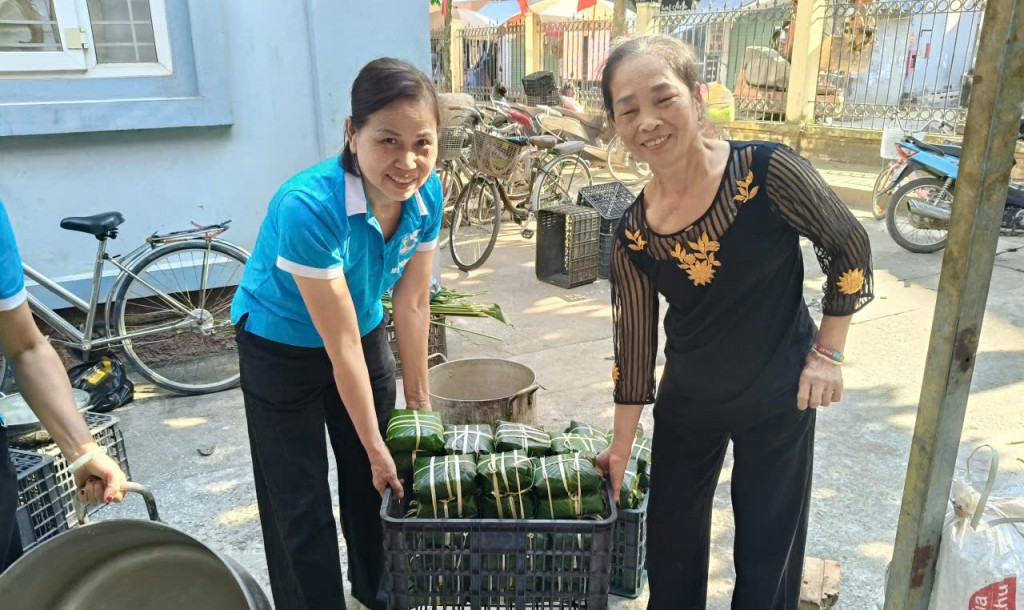 Hà Nội không ngủ vì khúc ruột miền Trung