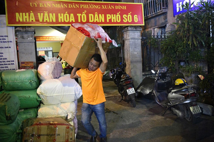 Hà Nội không ngủ vì khúc ruột miền Trung