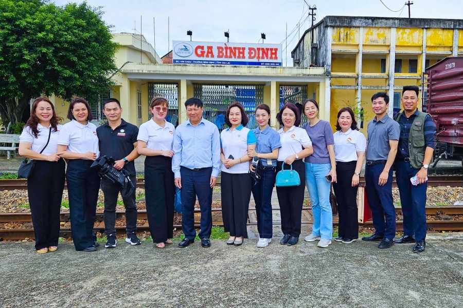 Nhân dân Thủ đô hướng về đồng bào miền Trung - Tây Nguyên