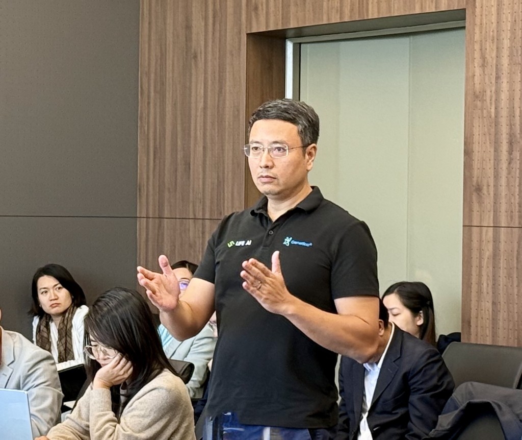 Ông Cao Anh Tuấn, Nhà sáng lập và CEO Genetica phát biểu tại buổi làm việc - Ảnh: VGP/Minh Ngọc
