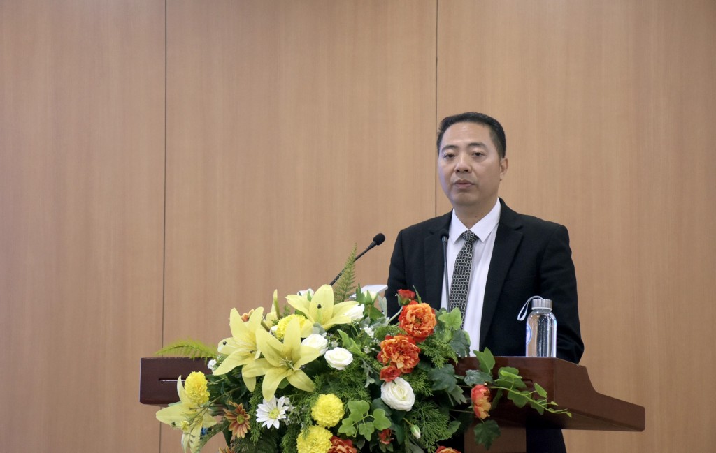 Tổng biên tập Báo Lao động Thủ đô Nguyễn Văn Bình phát biểu khai mạc