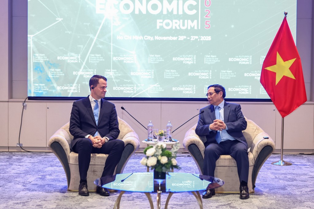 Thủ tướng cho biết, Chính phủ Việt Nam sẵn sàng hỗ trợ kết nối WEF với các doanh nghiệp tư nhân, để xây dựng mạng lưới đối tác doanh nghiệp của WEF tại Việt Nam - Ảnh: VGP/Nhật Bắc