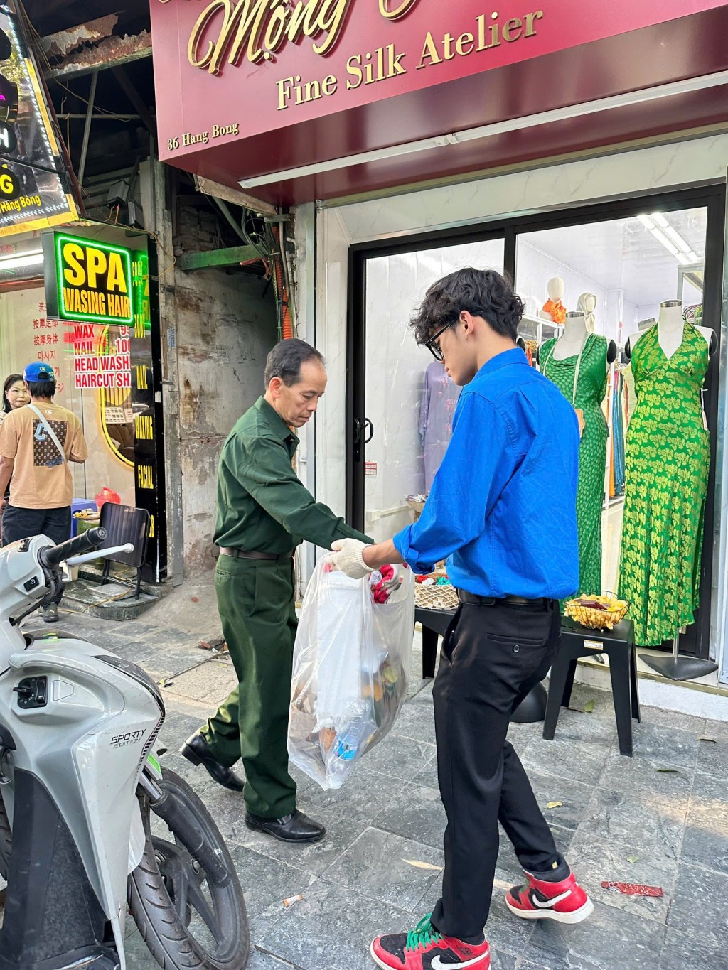 Tuổi trẻ Hoàn Kiếm lan toả nếp sống sáng - xanh - sạch - đẹp