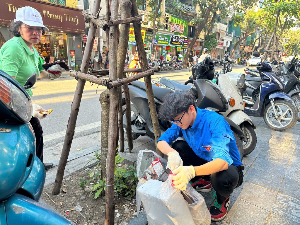 Tuổi trẻ Hoàn Kiếm lan toả nếp sống sáng - xanh - sạch - đẹp