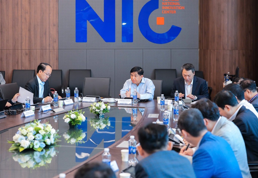 Phó Thủ tướng tin tưởng: Mạng lưới Đổi mới sáng tạo và chuyên gia các ngành công nghệ chiến lược sẽ tiếp tục lớn mạnh, trở thành cầu nối quan trọng đưa Việt Nam bước vào thời kỳ phát triển dựa trên tri thức, công nghệ và đổi mới sáng tạo - Ảnh: VGP/Thu Sa