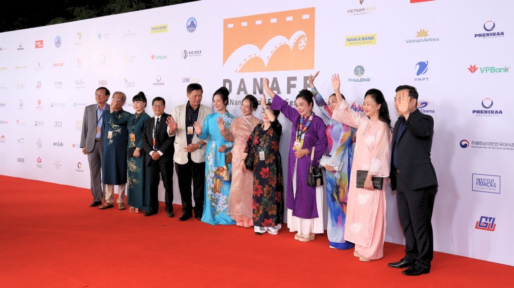 Dàn sao dự thảm đỏ Liên hoan Phim châu Á - Đà Nẵng lần thứ 3