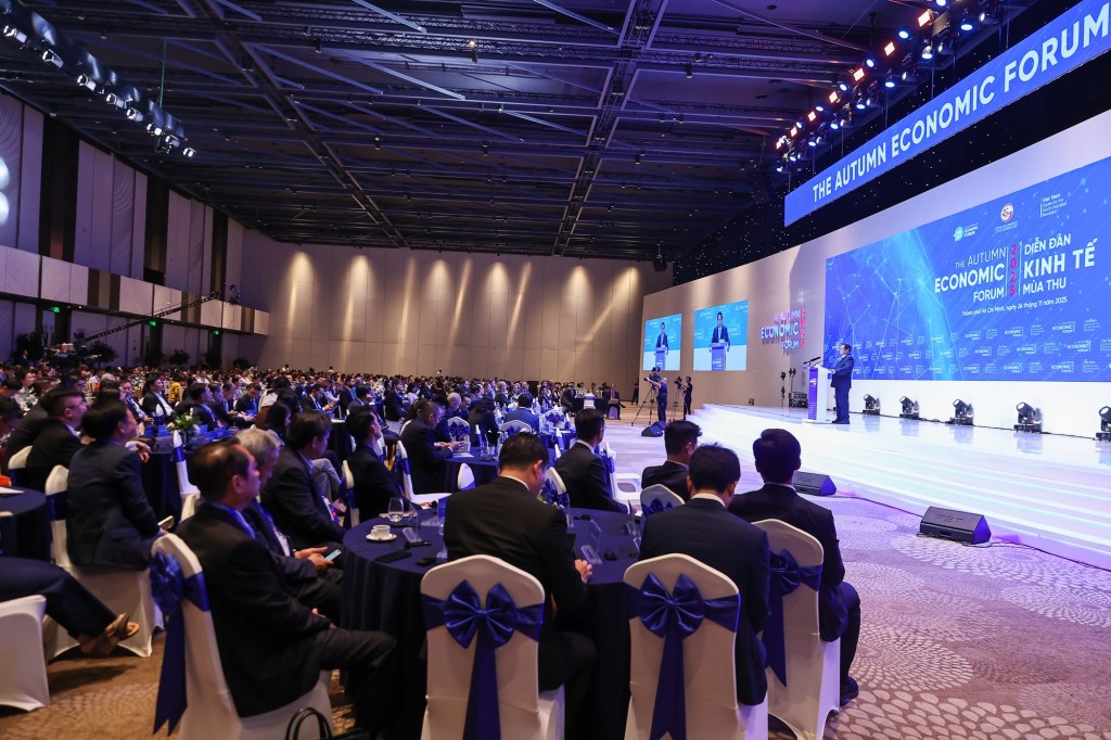 Thủ tướng nhấn mạnh, thành công lớn nhất đạt được trong tổ chức Diễn đàn Kinh tế mùa Thu năm 2025 là việc đưa Diễn đàn trở thành điểm khởi đầu cho một hành trình hợp tác dài hạn, bền vững và mang tầm chiến lược - Ảnh: VGP/Nhật Bắc