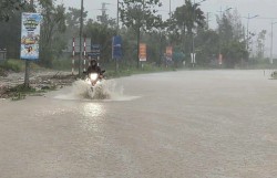 Thủ tướng chỉ đạo chủ động phòng, tránh, ứng phó bão số 15