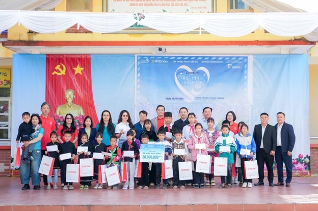 Lan tỏa yêu thương từ những điều tử tế