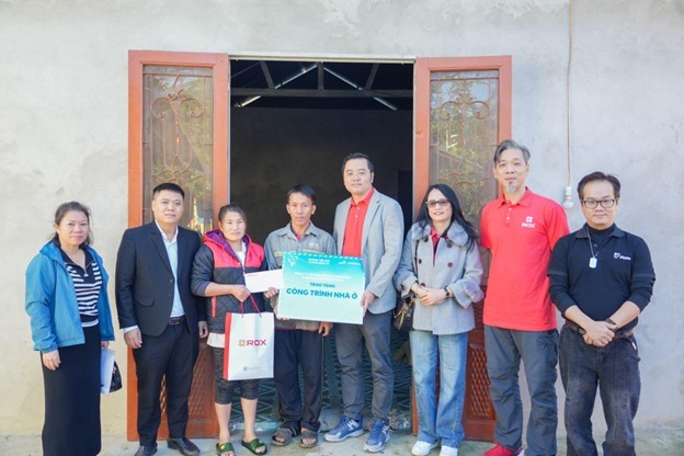 Lan tỏa yêu thương từ những điều tử tế