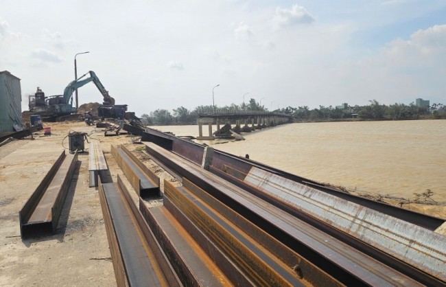 Đà Nẵng: Một tháng nữa cầu Bà Ngân sẽ đưa vào hoạt động tạm