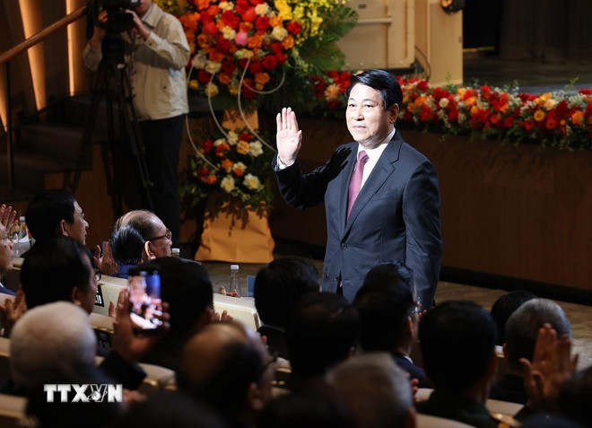 50 năm qua là chặng đường lịch sử rực rỡ của nhân dân các dân tộc Lào 50 năm qua là chặng đường lịch sử rực rỡ của nhân dân các dân tộc Lào