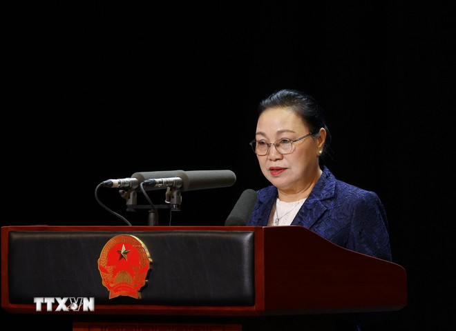 50 năm qua là chặng đường lịch sử rực rỡ của nhân dân các dân tộc Lào 50 năm qua là chặng đường lịch sử rực rỡ của nhân dân các dân tộc Lào