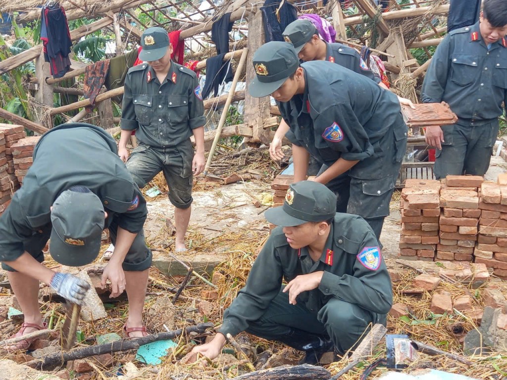 Cả hệ thống chính trị và người dân đang dốc toàn lực khắc phục hậu quả nặng nề