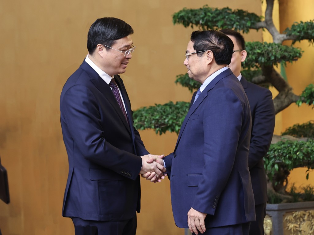 Thủ tướng Phạm Minh Chính tiếp đồng chí Vi Thao, Ủy viên Ban Chấp hành Trung ương Đảng Cộng sản Trung Quốc, Phó Bí thư Khu ủy, Chủ tịch Khu tự trị dân tộc Choang - Ảnh: VGP/Nhật Bắc Thủ tướng Phạm Minh Chính tiếp đồng chí Vi Thao, Ủy viên Ban Chấp hành Trung ương Đảng Cộng sản Trung Quốc, Phó Bí thư Khu ủy, Chủ tịch Khu tự trị dân tộc Choang - Ảnh: VGP/Nhật Bắc