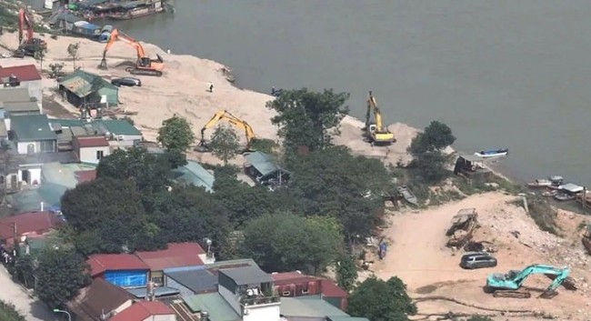 Giải quyết dứt điểm các tập kết, kinh doanh vật liệu xây dựng vi phạm