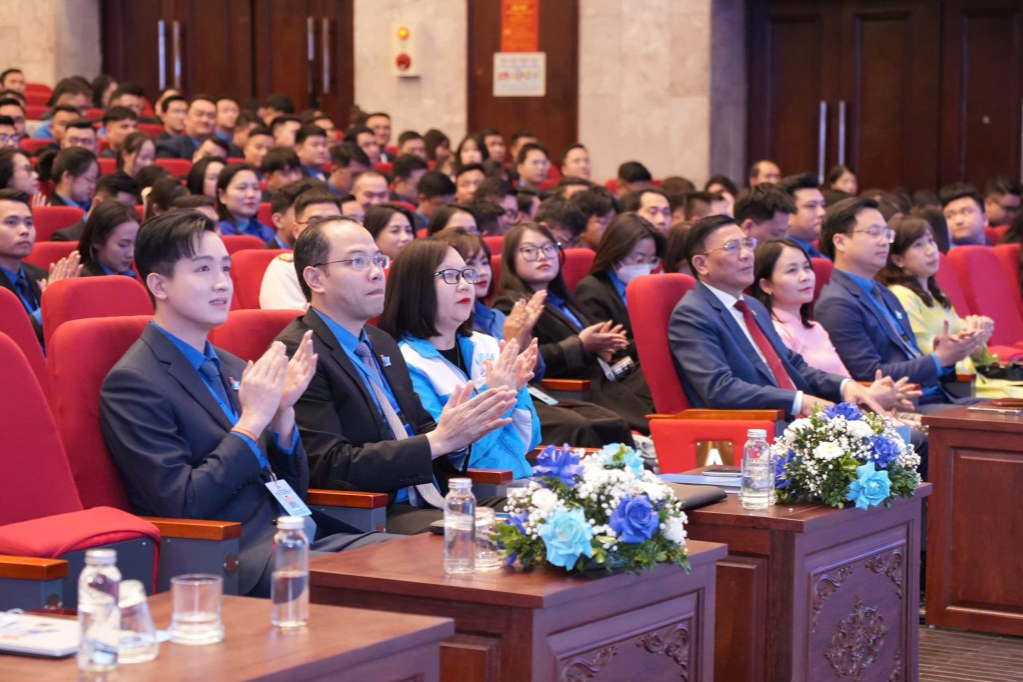 Các vị đại biểu tham dự phiên thứ nhất Đại hội