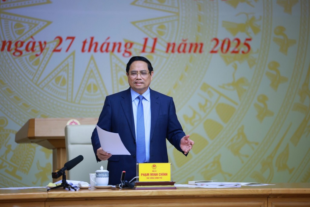 Thủ tướng yêu cầu hoàn thiện hồ sơ các tập thể, cá nhân như Hội đồng đã thông qua để trình cấp có thẩm quyền xem xét - Ảnh: VGP/Nhật Bắc Thủ tướng yêu cầu hoàn thiện hồ sơ các tập thể, cá nhân như Hội đồng đã thông qua để trình cấp có thẩm quyền xem xét - Ảnh: VGP/Nhật Bắc